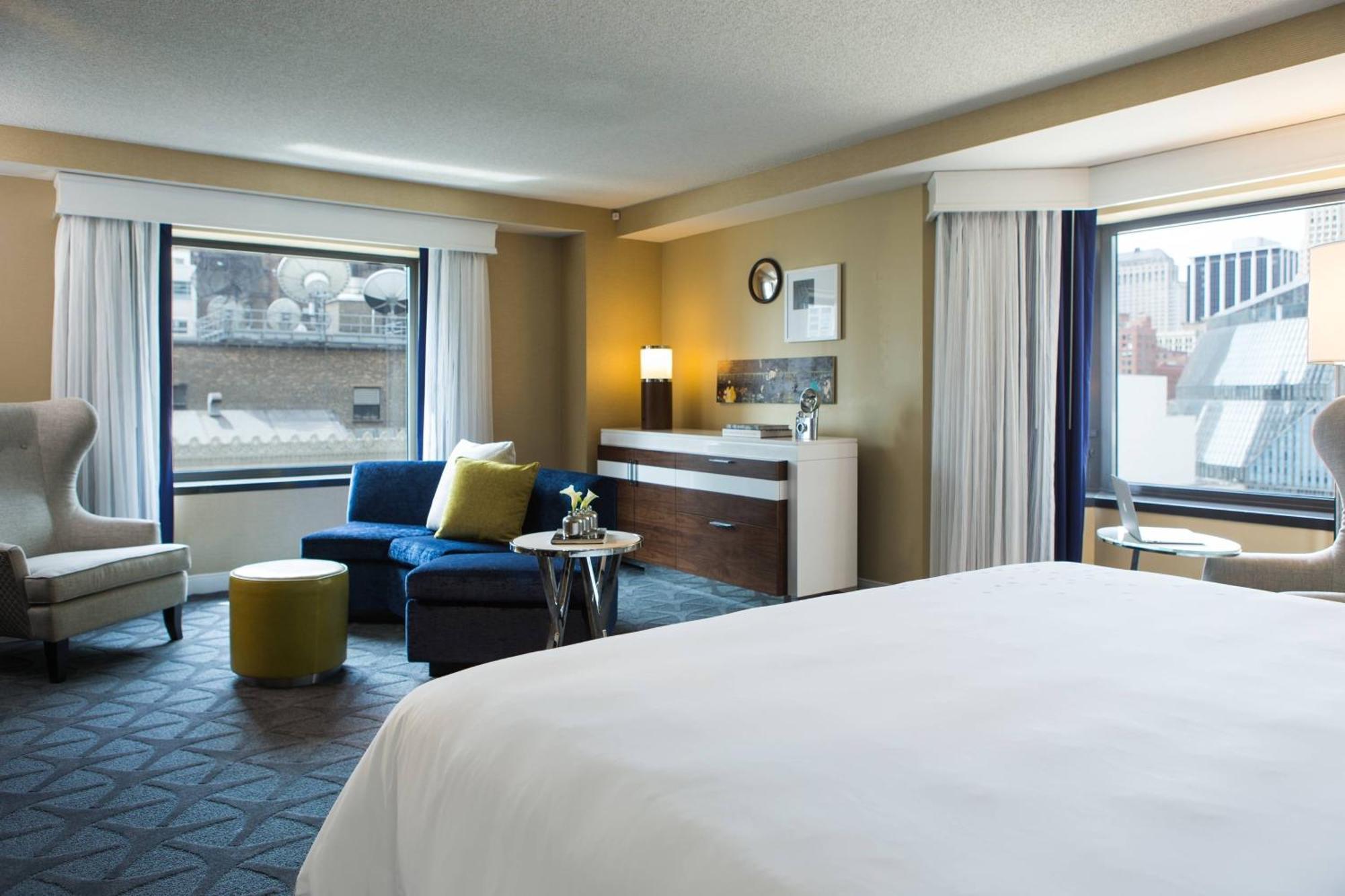 Junior Suite, 1 King, City view