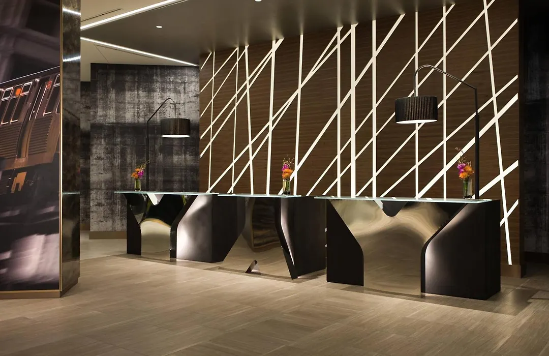 Renaissance Chicago Downtown Hotel-1