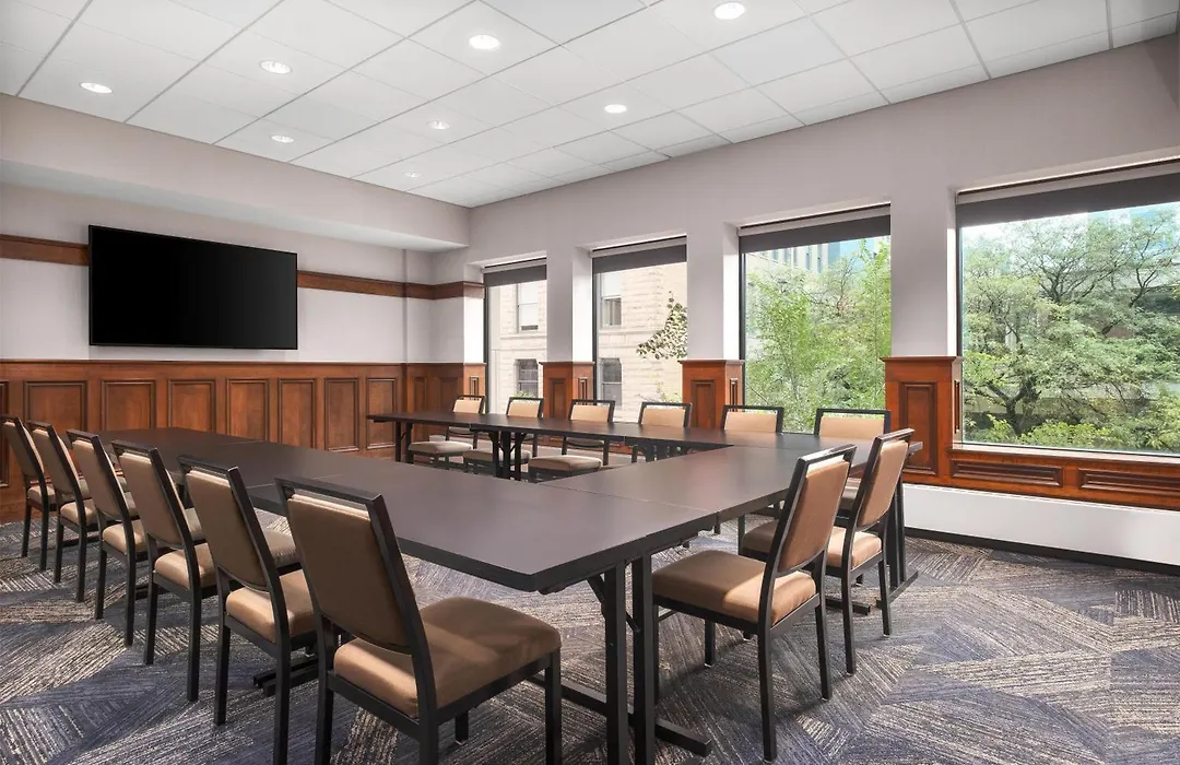 Hampton Inn & Suites Chicago-Downtown-1