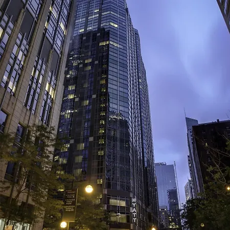 Hyatt Centric Chicago Magnificent Mile-2