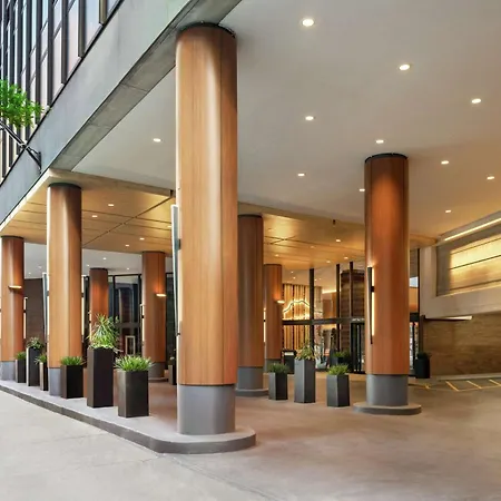 Doubletree By Hilton Chicago Magnificent Mile-2