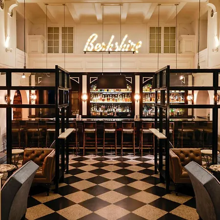Acme Hotel Chicago, Outset Collection By Hilton-2